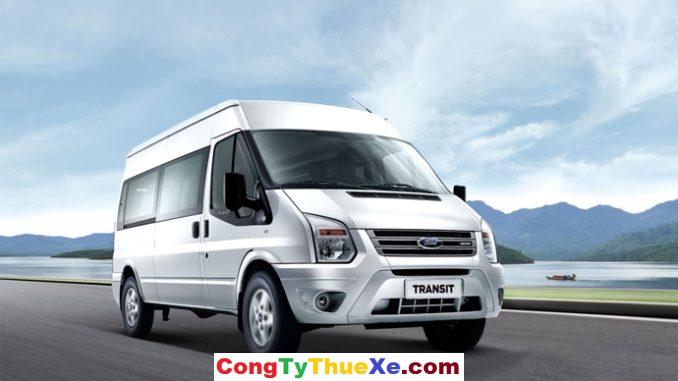 Thuê xe có tài hay tự lái