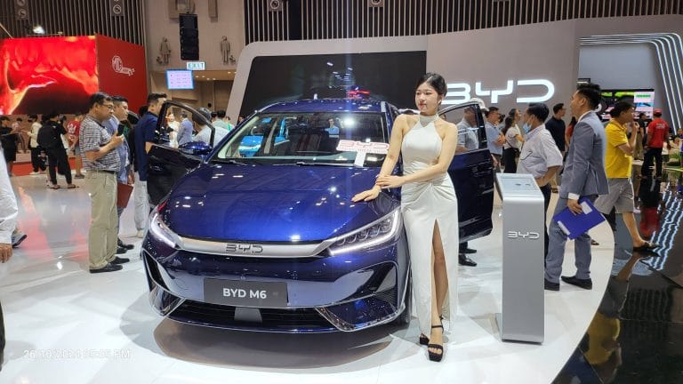 Thuê Xe Tự Lái Tết 2027 tại TP.HCM – Đặt Sớm, Chọn Xe & Lưu Ý